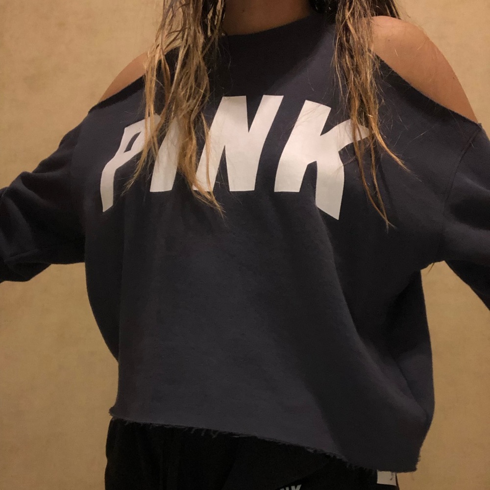 vs pink sweatshirt